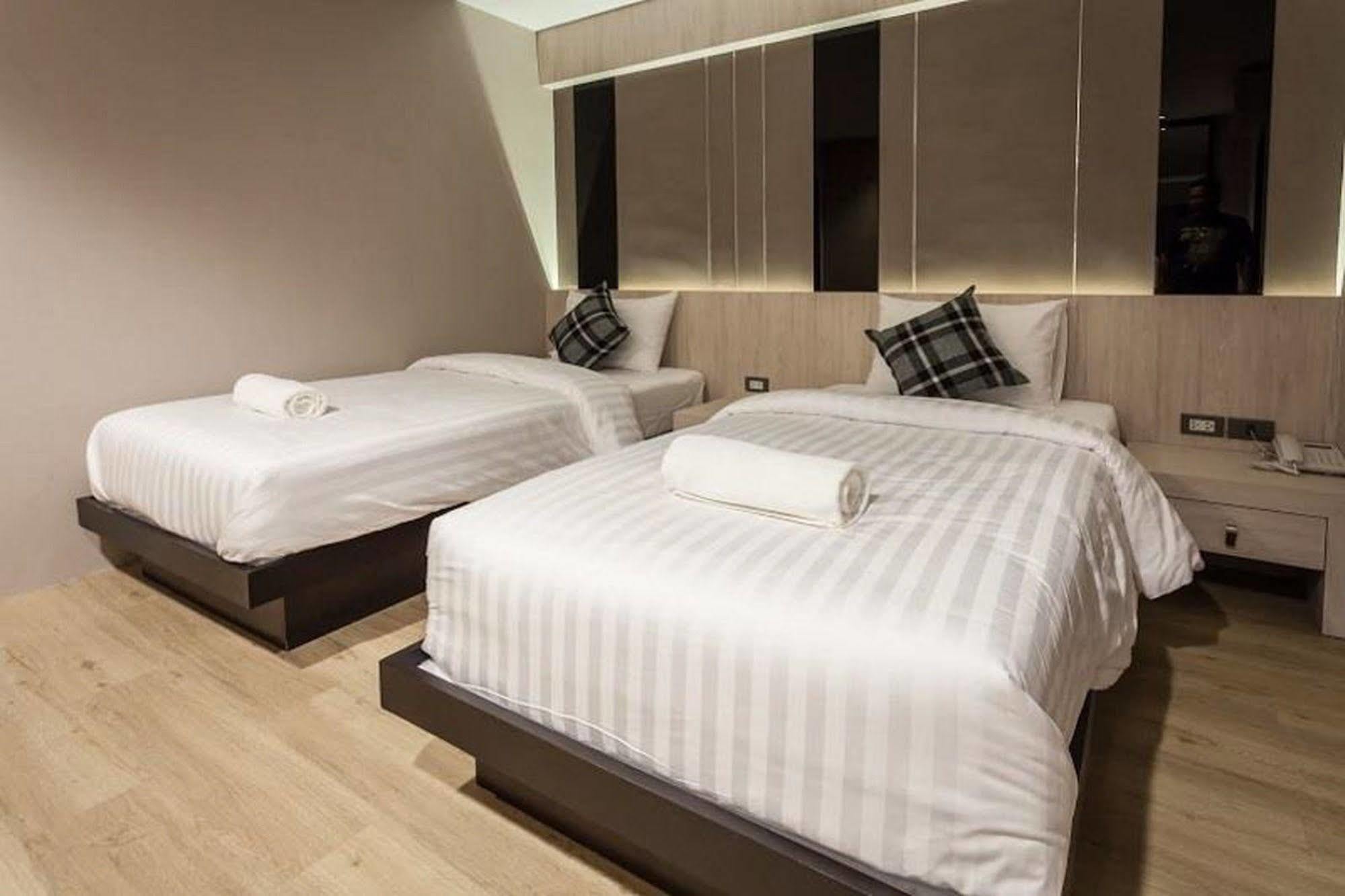 Kesorn Boutique Hotel Buriram Exteriör bild