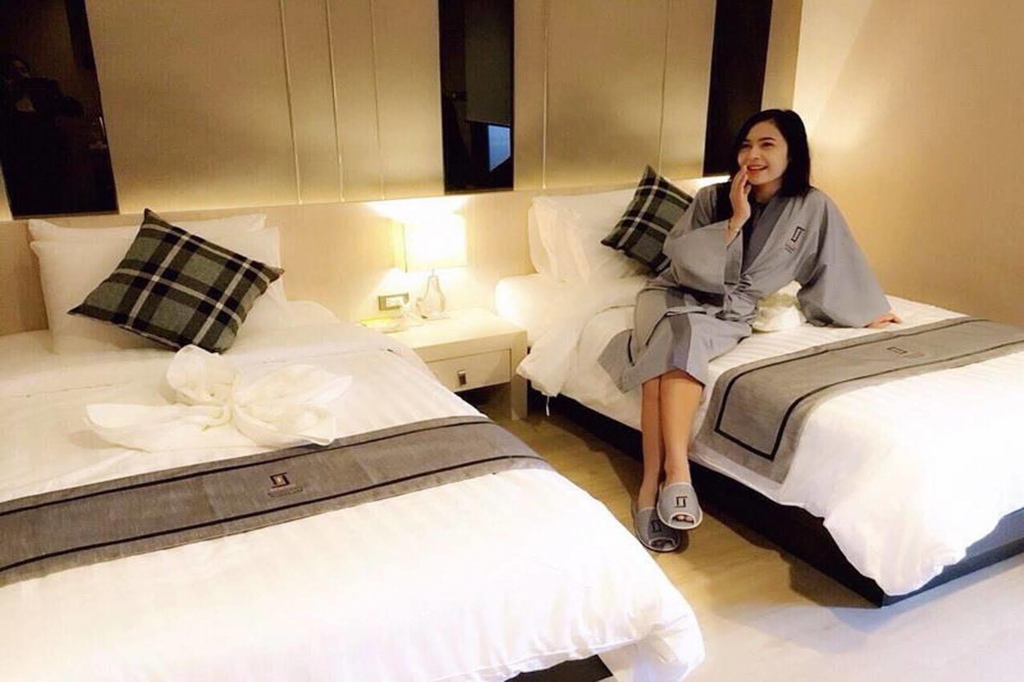 Kesorn Boutique Hotel Buriram Exteriör bild